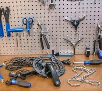 E-bike servicing tool